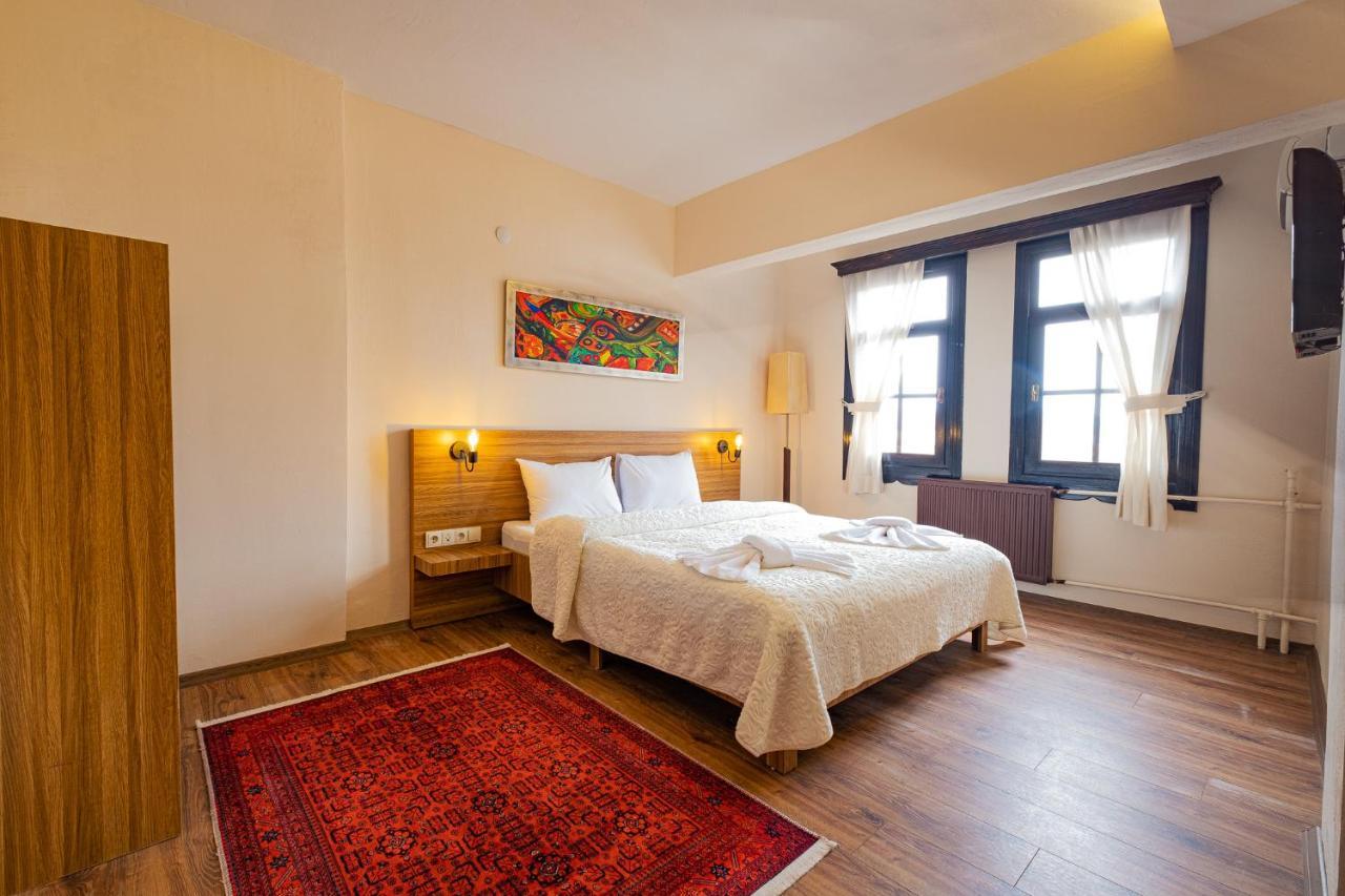 Simre Inn Hotel סאפראנבולו מראה חיצוני תמונה
