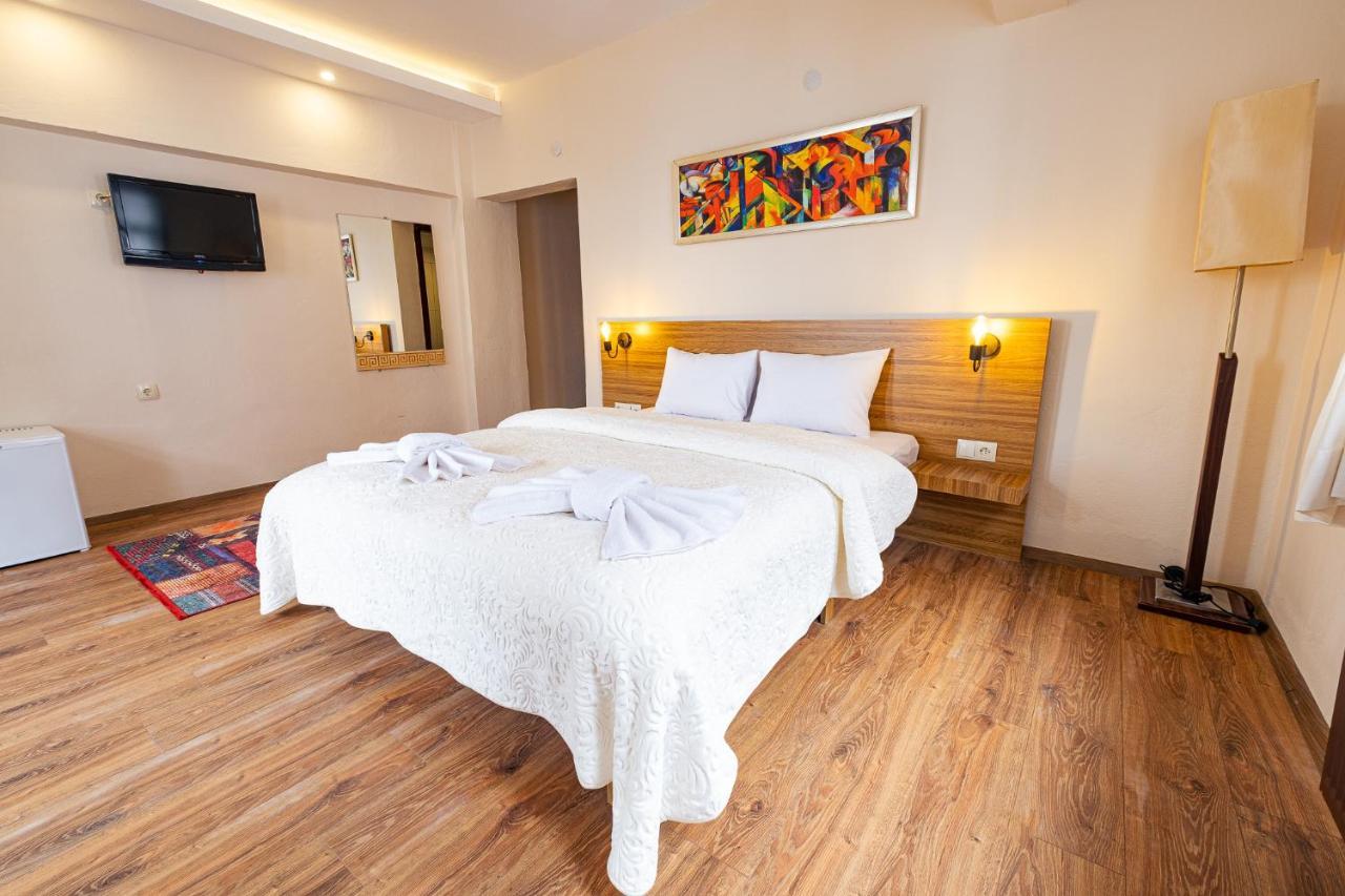 Simre Inn Hotel סאפראנבולו מראה חיצוני תמונה