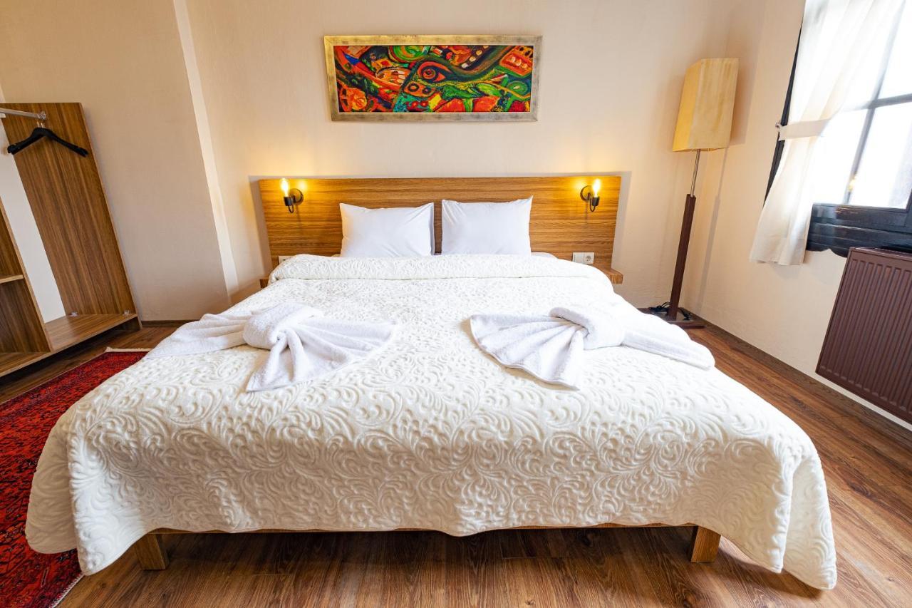Simre Inn Hotel סאפראנבולו מראה חיצוני תמונה