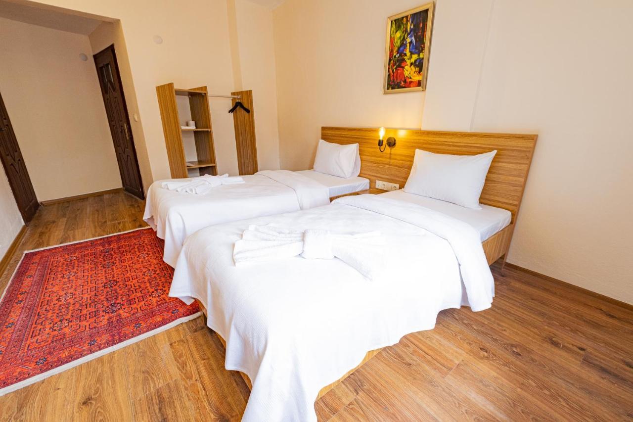 Simre Inn Hotel סאפראנבולו מראה חיצוני תמונה